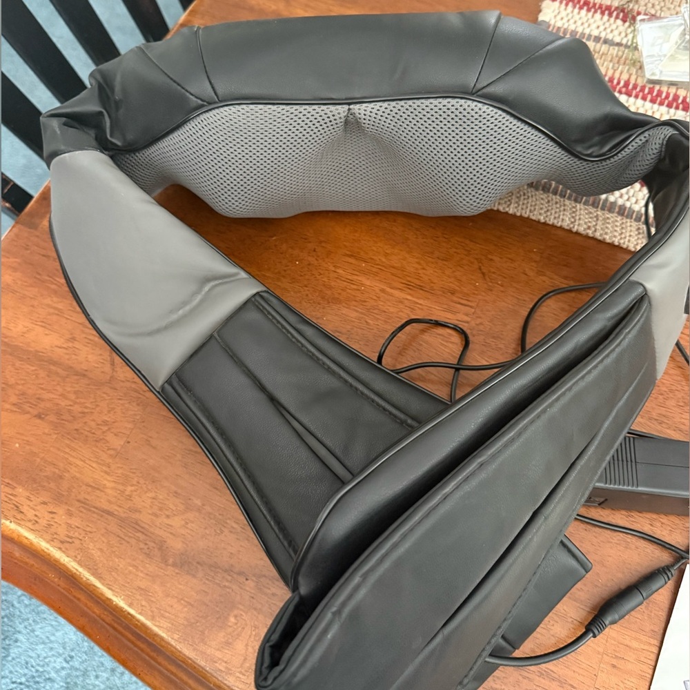 Nekteck 3D Kneading Massager & Heat